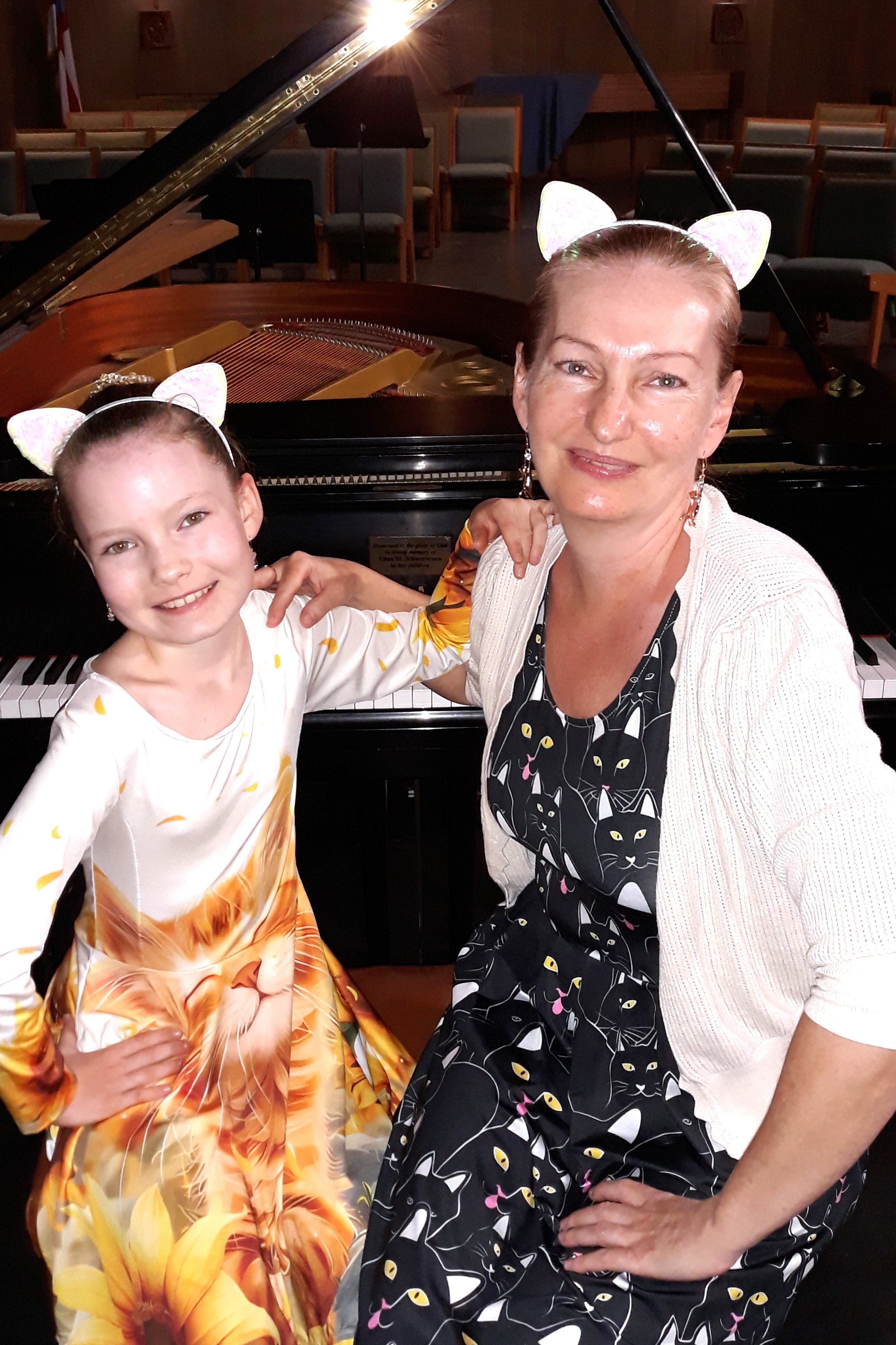 UniCat Duo: April Smirnoff and Natalya Shkoda